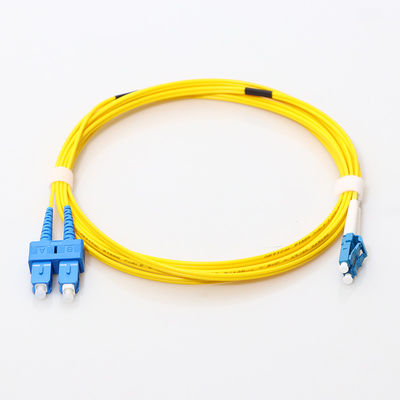 Sc APC del cavo di toppa del cavo a fibre ottiche di MP DX a LC UPC con le clip RoHS compiacente