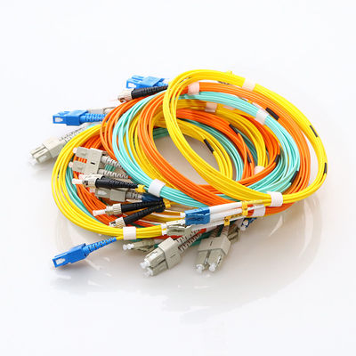 Sc UPC - modo semplice 9/125 del cavo di toppa del cavo a fibre ottiche di 3mm dello Sc APC singolo