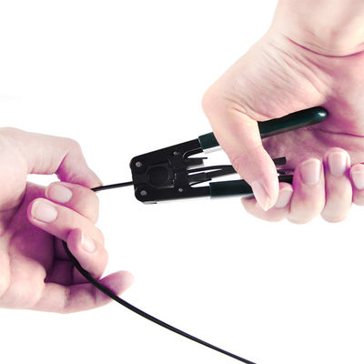 GJXH GJXCH 1,2,4,6,8,12 svuota cavo flessibile dell'interno di FTTH/all'aperto piano del cavo a fibre ottiche