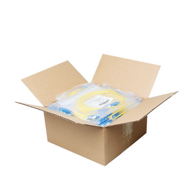 Assemblea di cavo a fibre ottiche del diametro di 0.9mm bianco lucidato semplice dello Sc 9/125 G657A1/UPC